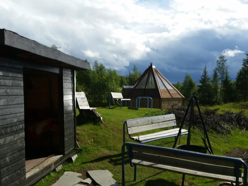 Ufocamp Vårhus Exterior foto