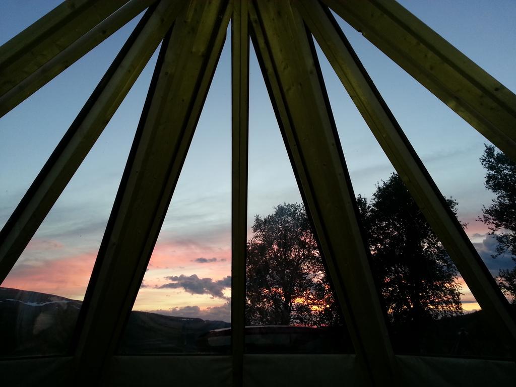 Ufocamp Vårhus Exterior foto